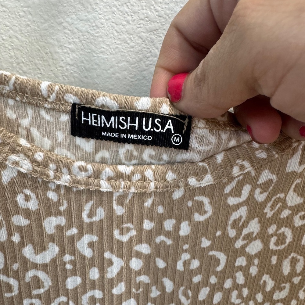 Heimish USA Taupe Leopard Ruffle Sleeve Tiered Dress | NWOT | Size M - Picture 2 of 3